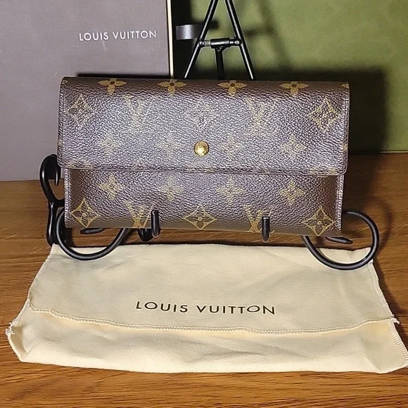 Louis Vuitton Monogran Canvas Porte Tresor International Wallet - Picture 3 of 16